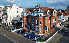 Sandcliff Guest House